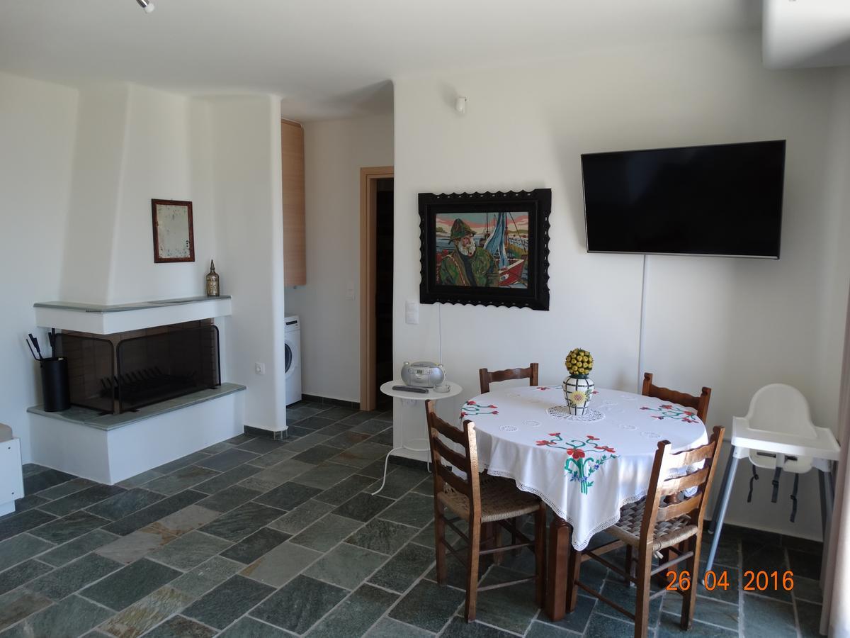Balkonikarystos Apartment Ngoại thất bức ảnh